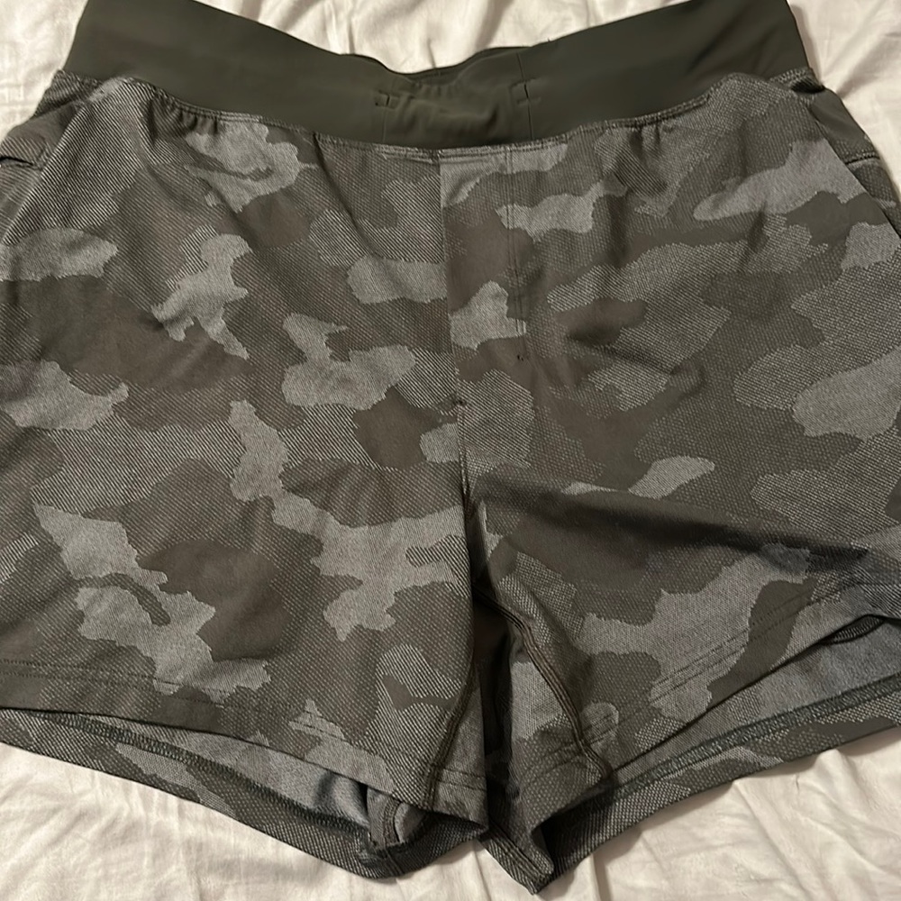 Size Large T.H.E. Training short